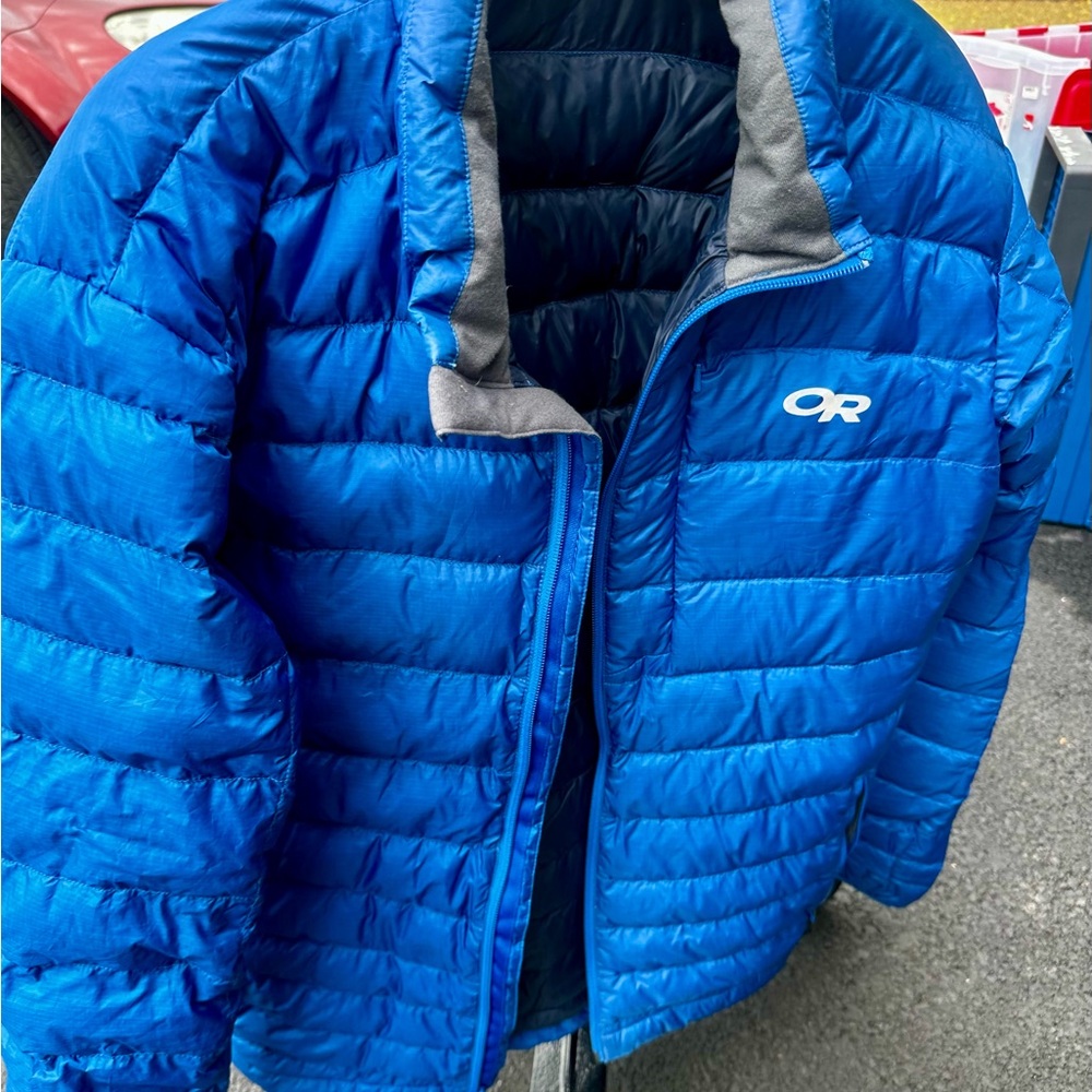 Outdoor Research puffer Down Jacket, Men’s medium.